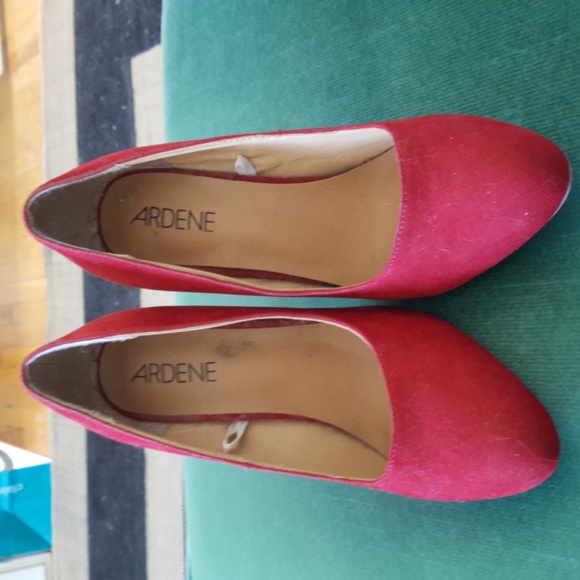 Red Ardene high heel suede dressy shoes - Picture 3 of 3